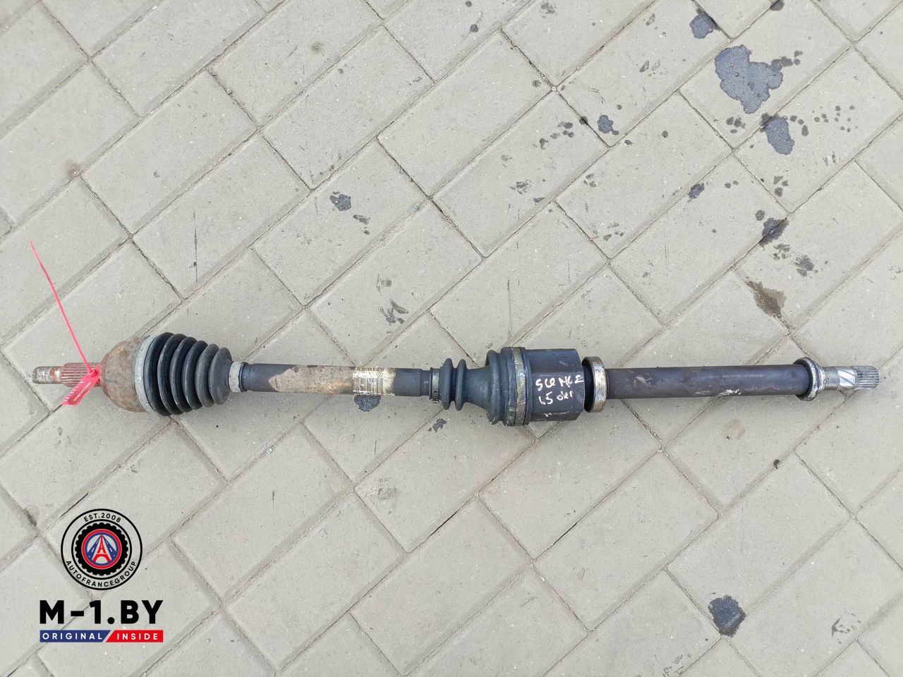 полуось передняя правая (приводной вал, ШРУС) Renault Scenic 2 поколение (2003 - 2006), 1.5 л., дизель, 8200472158
