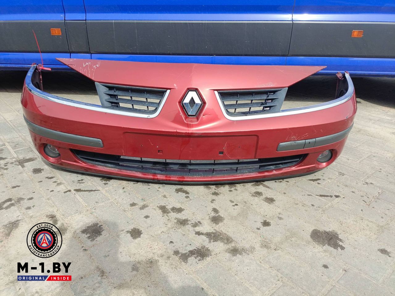 бампер передний Renault Laguna 2 поколение [рестайлинг] (2005 - 2007)