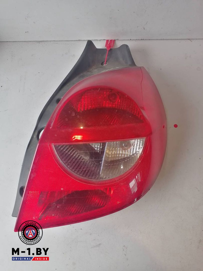 фонарь задний правый Renault Clio 3 поколение (2005 - 2009)