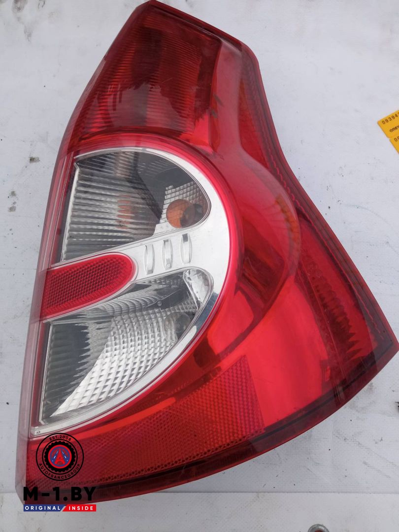 фонарь задний правый Renault Sandero 1 поколение (2009 - 2014)