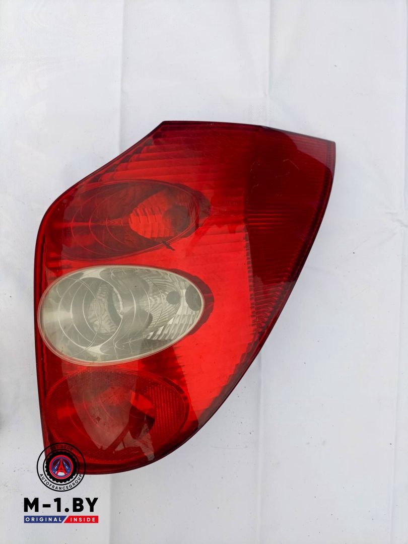 фонарь задний правый Renault Laguna 2 поколение (2001 - 2005), универсал, 8200002472