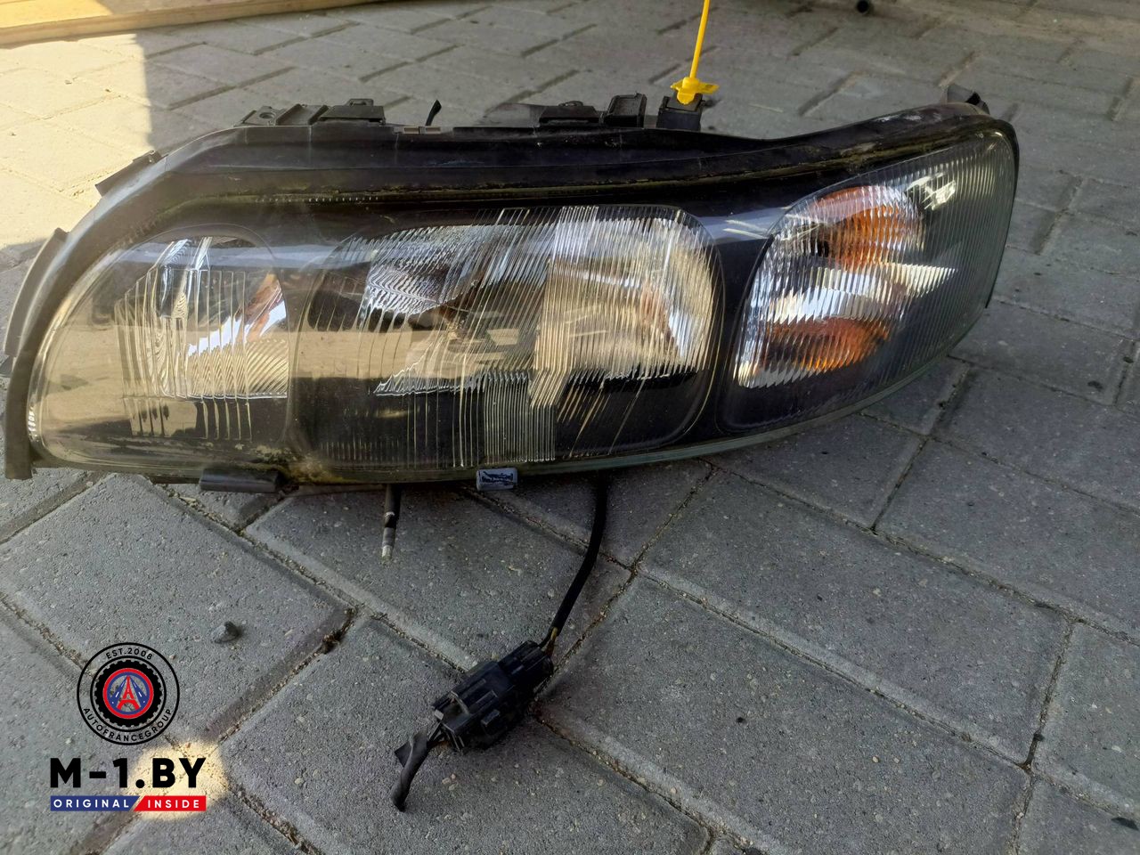 фара левая Volvo V70 2 поколение (2000 - 2005)