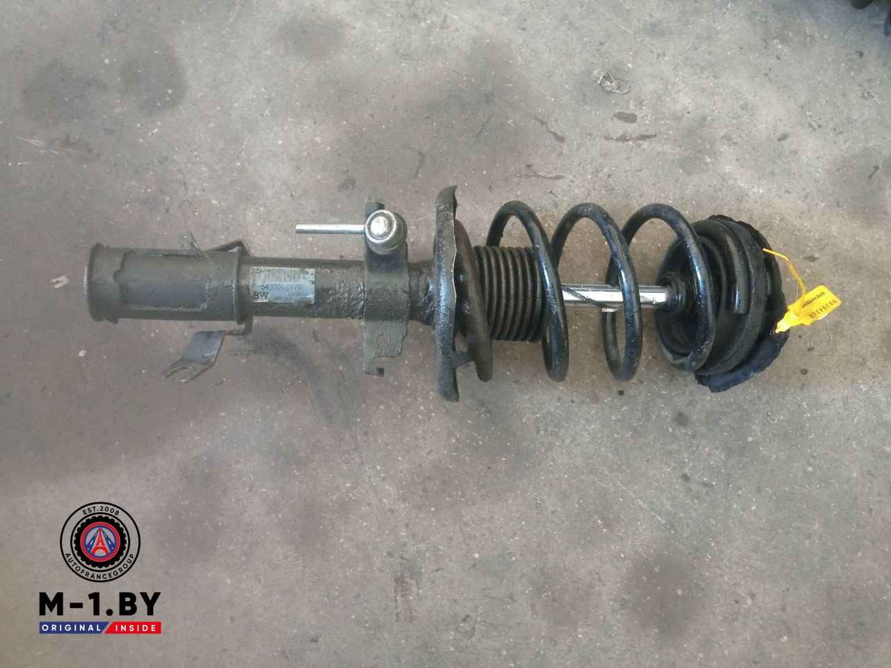 стойка передняя левая Renault Scenic 3 поколение (2009 - 2012)