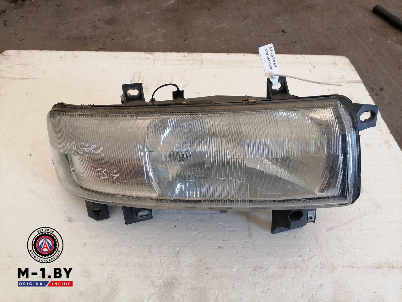 фара правая Renault Master 2 поколение (1998 - 2003), 7700352104