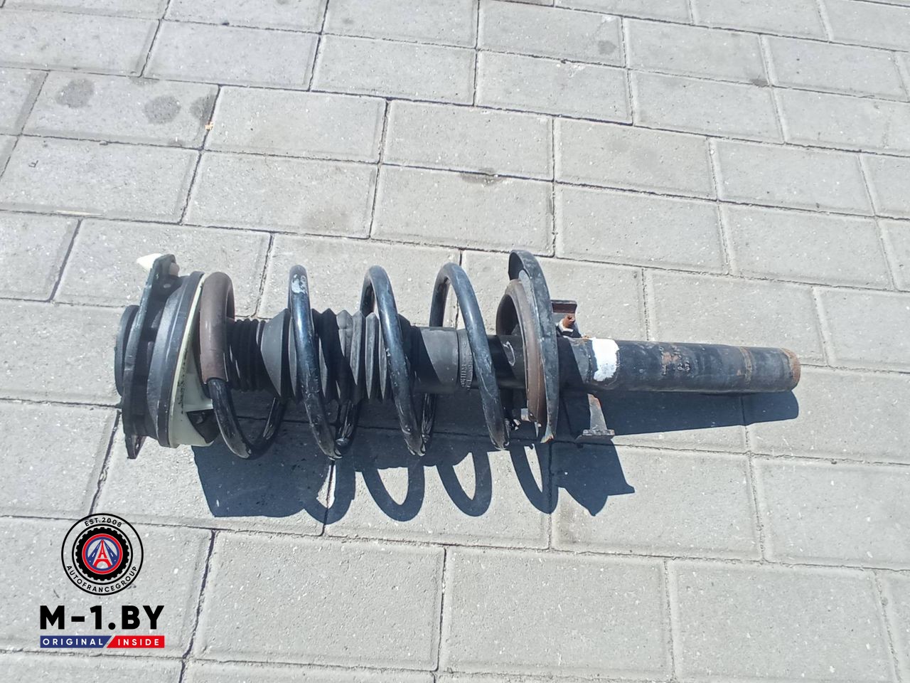 стойка передняя левая Renault Scenic 2 поколение (2003 - 2006)