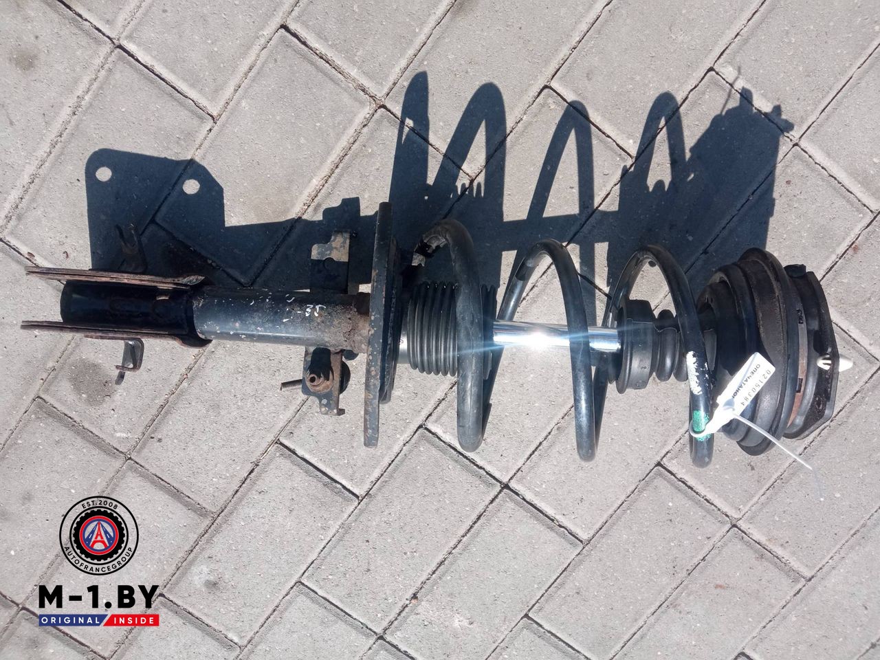стойка передняя левая Renault Laguna 2 поколение (2001 - 2005), 8200002876