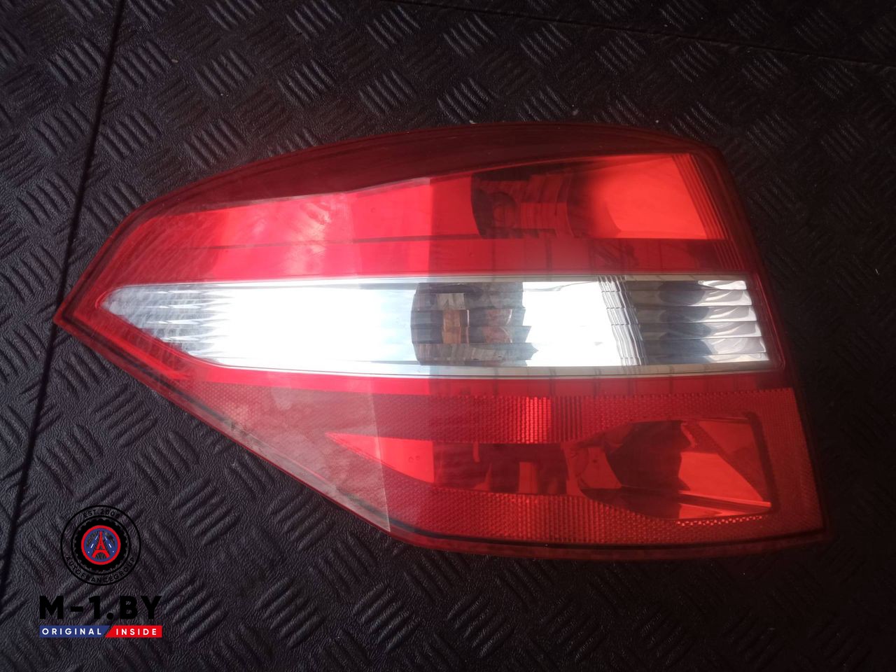 фонарь задний левый Renault Laguna 3 поколение 2010