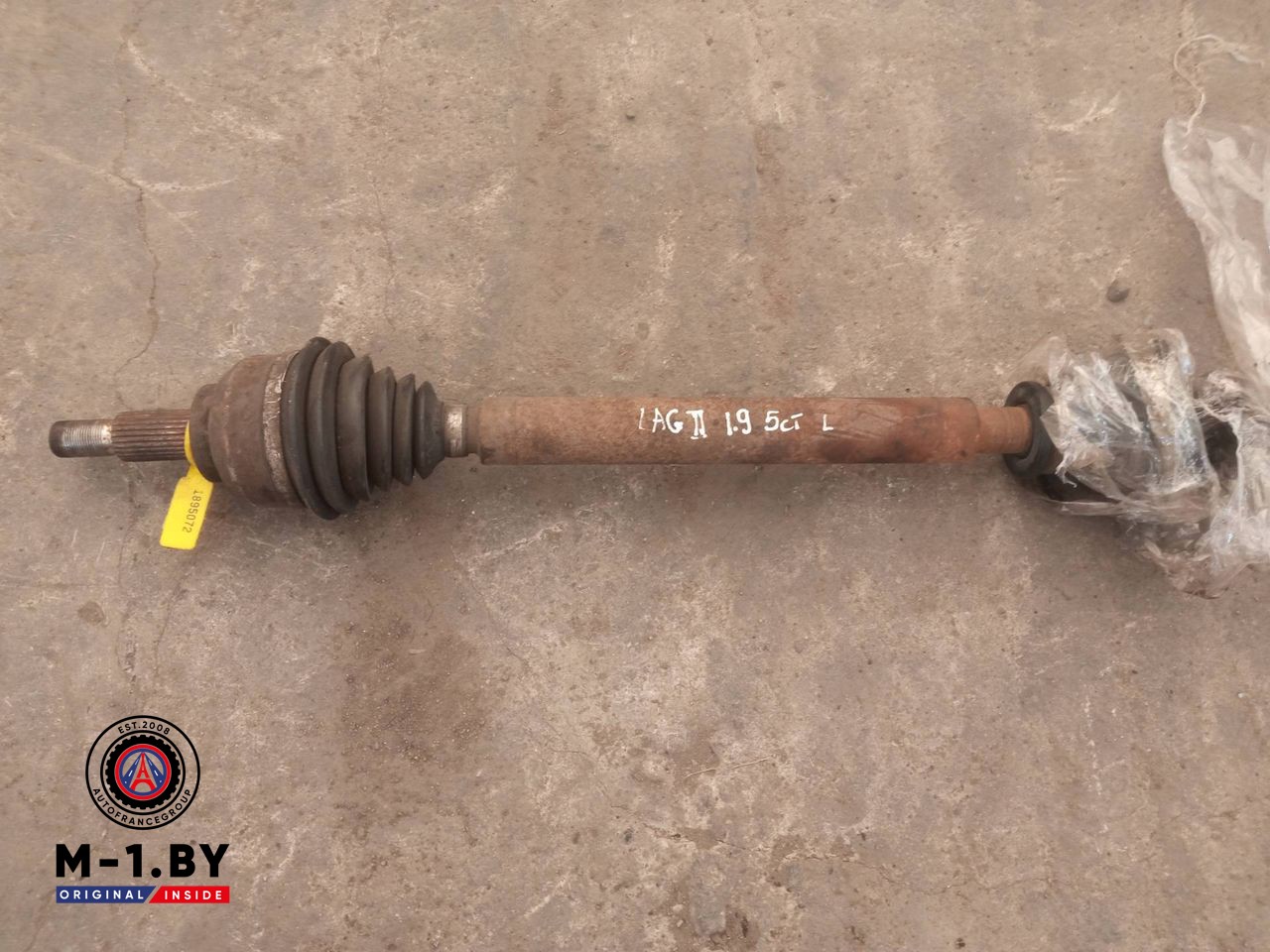 полуось передняя левая (приводной вал, ШРУС) Renault Laguna 2 поколение (2001 - 2005), 1.9 л., дизель