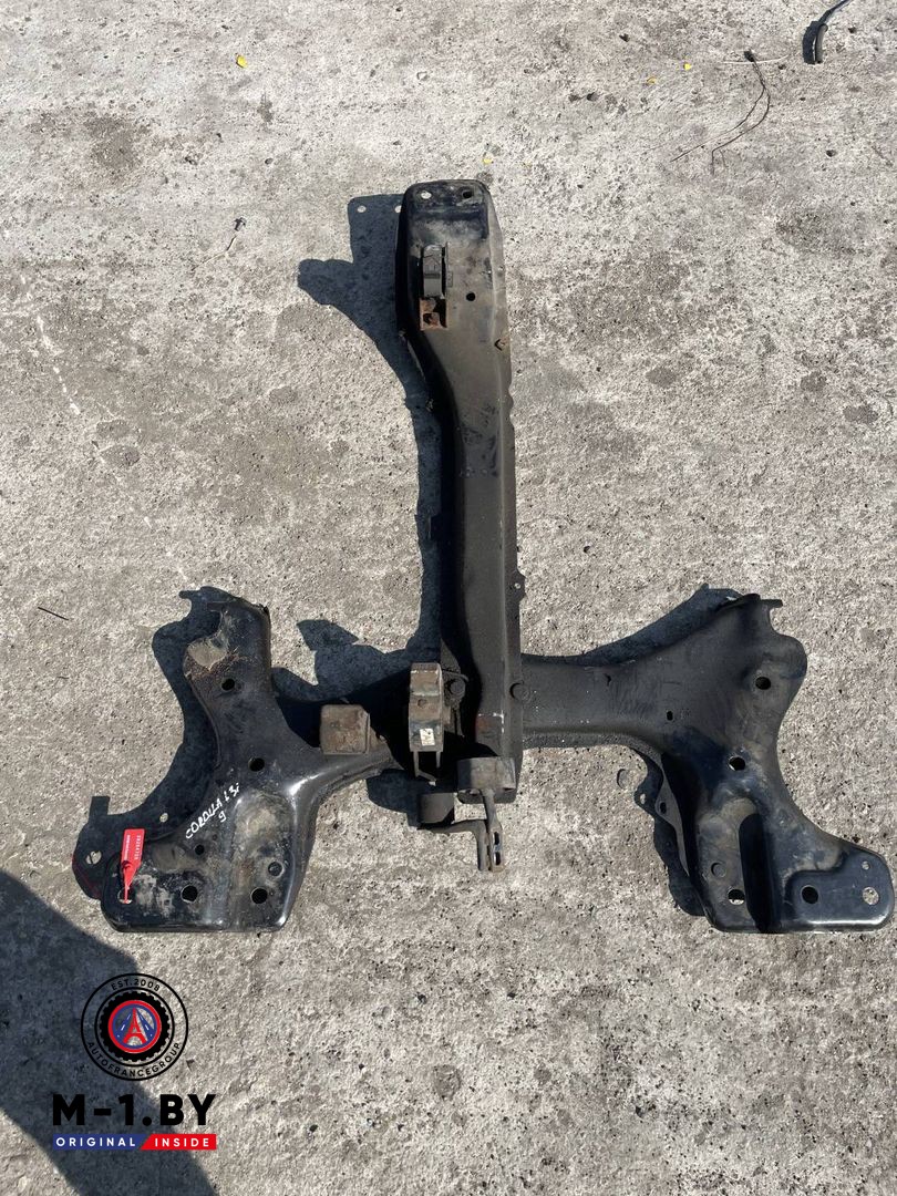 балка подвески передняя (подрамник) Toyota Corolla 9 поколение (E120/E130) (2000 - 2004), 1.3 л., бензин