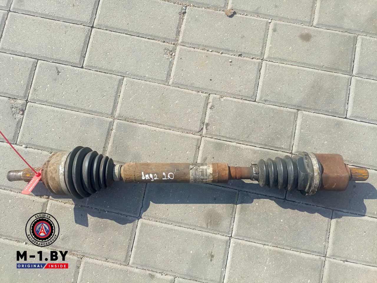 полуось передняя правая (приводной вал, ШРУС) Renault Laguna 2 поколение (2001 - 2005), бензин, 8200387523
