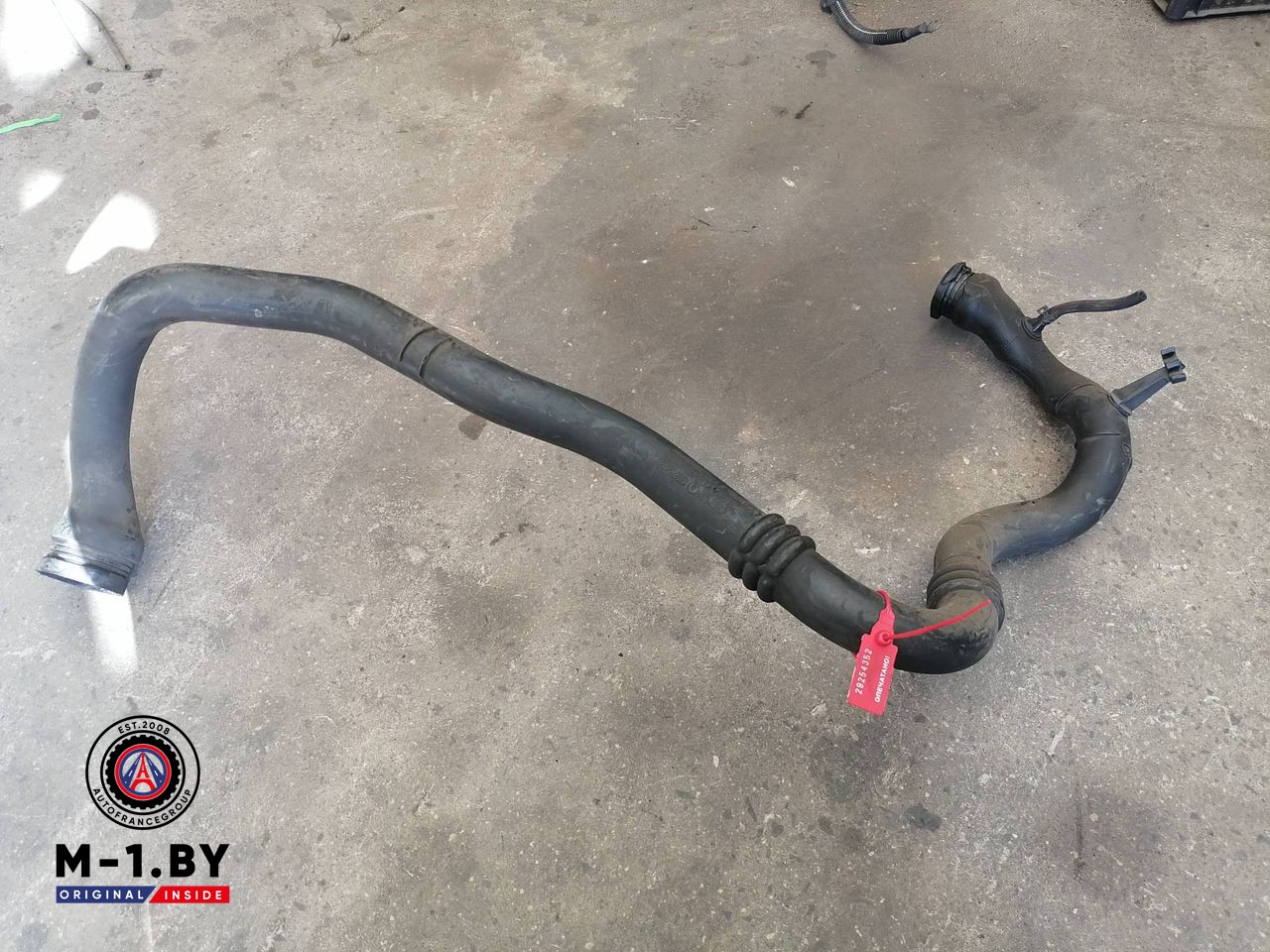патрубок интеркулера Renault Logan 1 поколение (2004 - 2009), 1.5 л., дизель, 8200889766