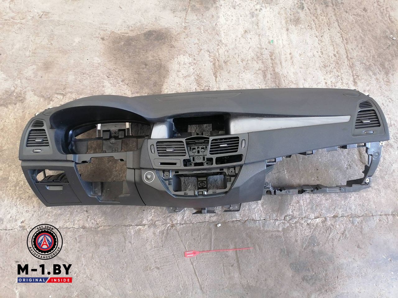 панель передняя салона (торпедо) Renault Laguna 3 поколение (2007 - 2012)