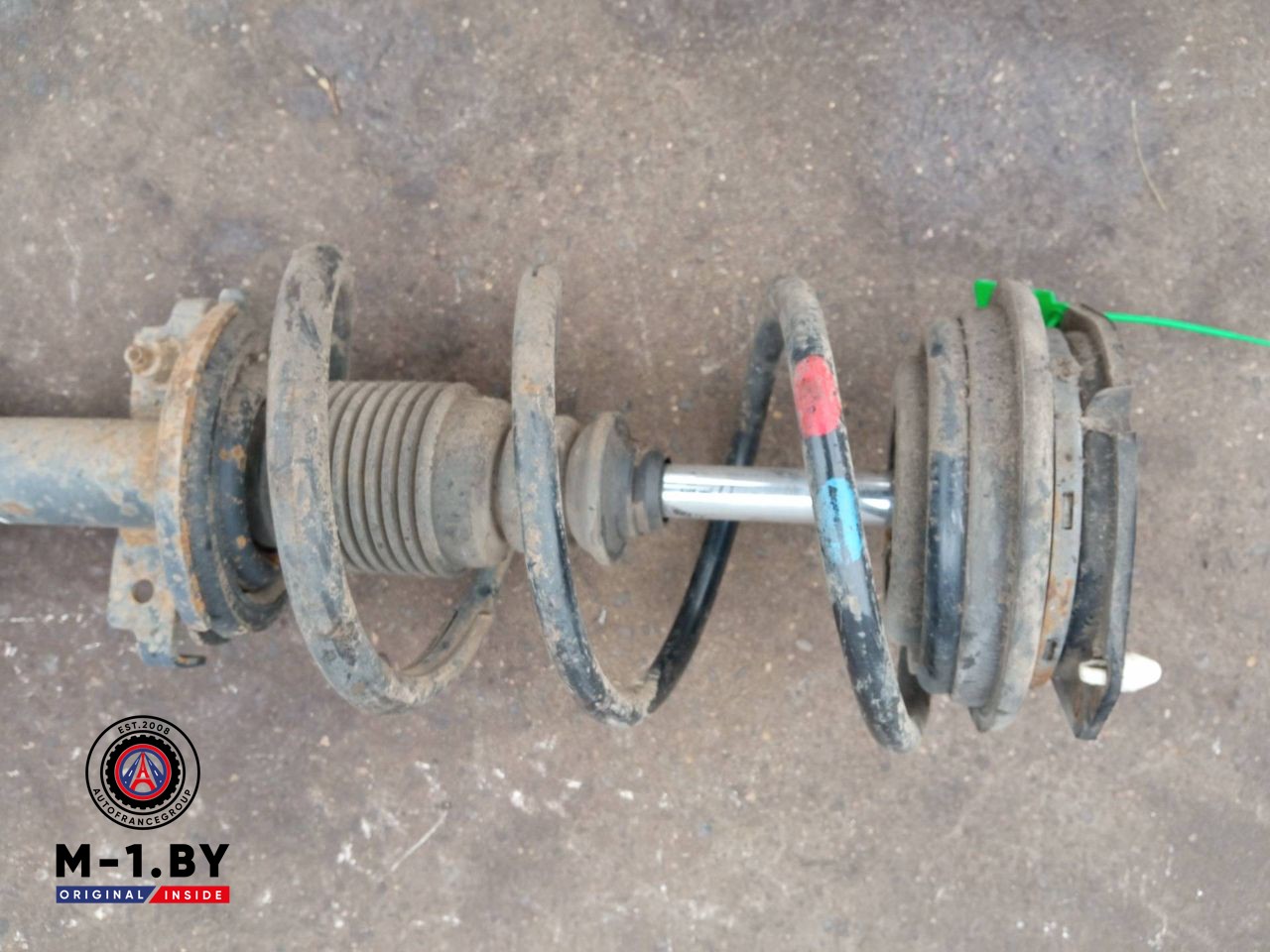 стойка передняя правая Renault Laguna 2 поколение (2001 - 2005), 8200002876