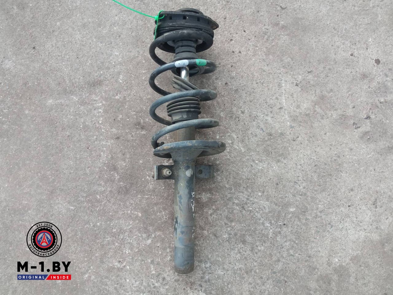 стойка передняя правая Renault Scenic 2 поколение (2003 - 2006), 1.8 л.