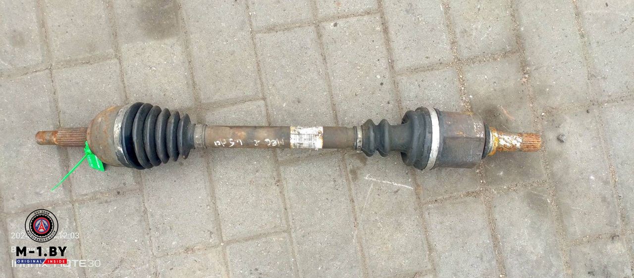 полуось передняя левая (приводной вал, ШРУС) Renault Scenic 2 поколение (2003 - 2006), 1.5 л., дизель, 8200330413
