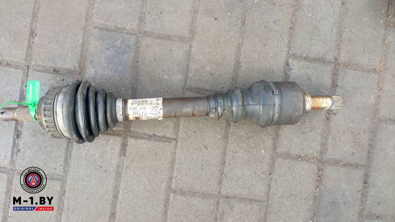 полуось передняя левая (приводной вал, ШРУС) Citroen Xsara Picasso 1 поколение (1999 - 2004), 1.8 л., бензин, 9623687180