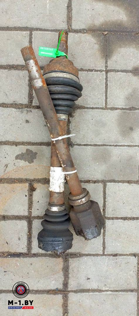 полуось передняя правая (приводной вал, ШРУС) Citroen C4 Picasso 1 поколение (2006 - 2013), 2.0 л., бензин