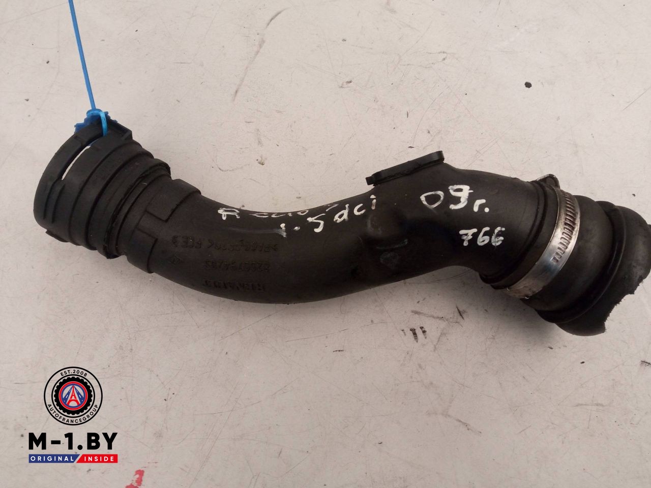 патрубок интеркулера Renault Clio 3 поколение 2009, 1.5 л., дизель, 8200794203