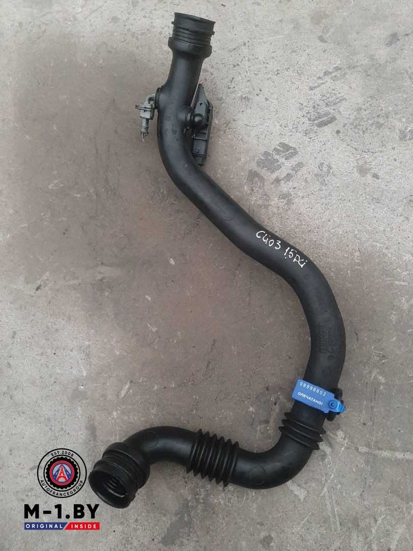 патрубок интеркулера Renault Clio 3 поколение (2005 - 2009), 1.5 л., дизель, 8200527669