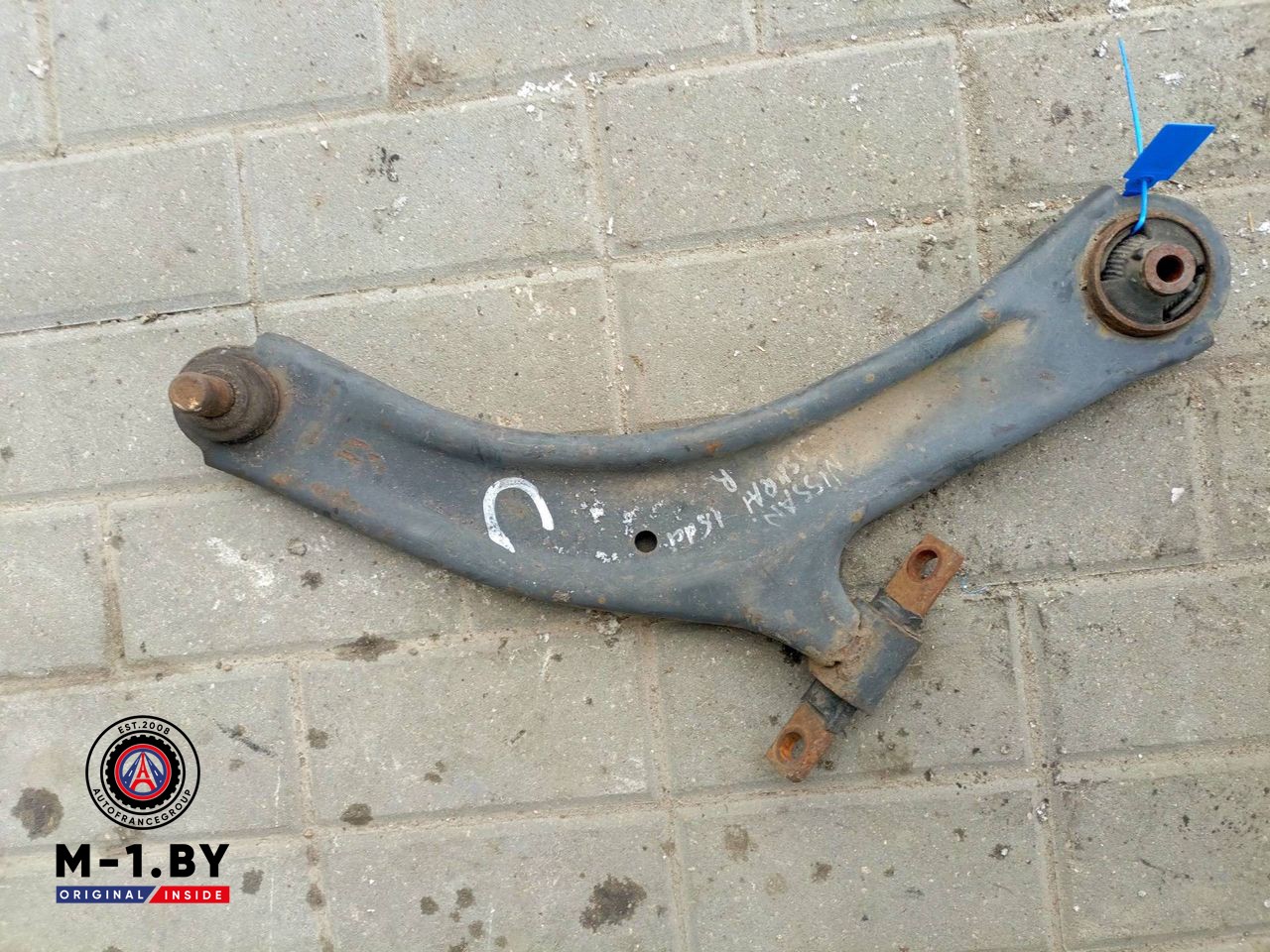 рычаг передний правый Nissan Qashqai 1 поколение (2006 - 2010)