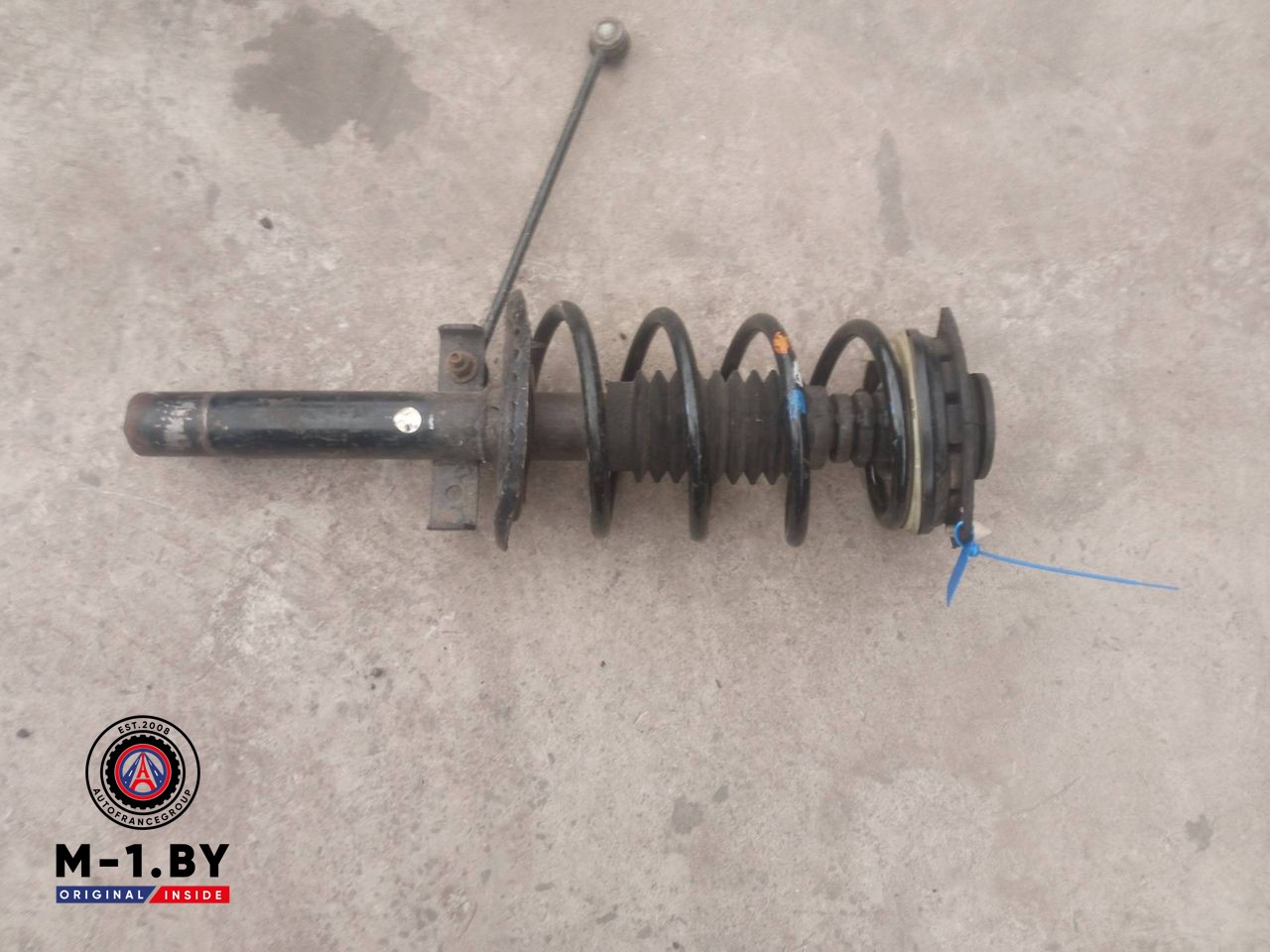 стойка передняя левая Renault Megane 2 поколение (2002 - 2006), 8200222463