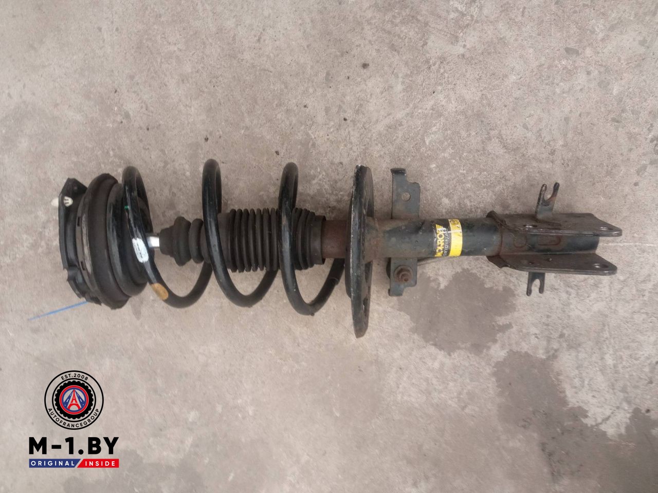 стойка передняя правая Renault Laguna 2 поколение (2001 - 2005), 8200322166