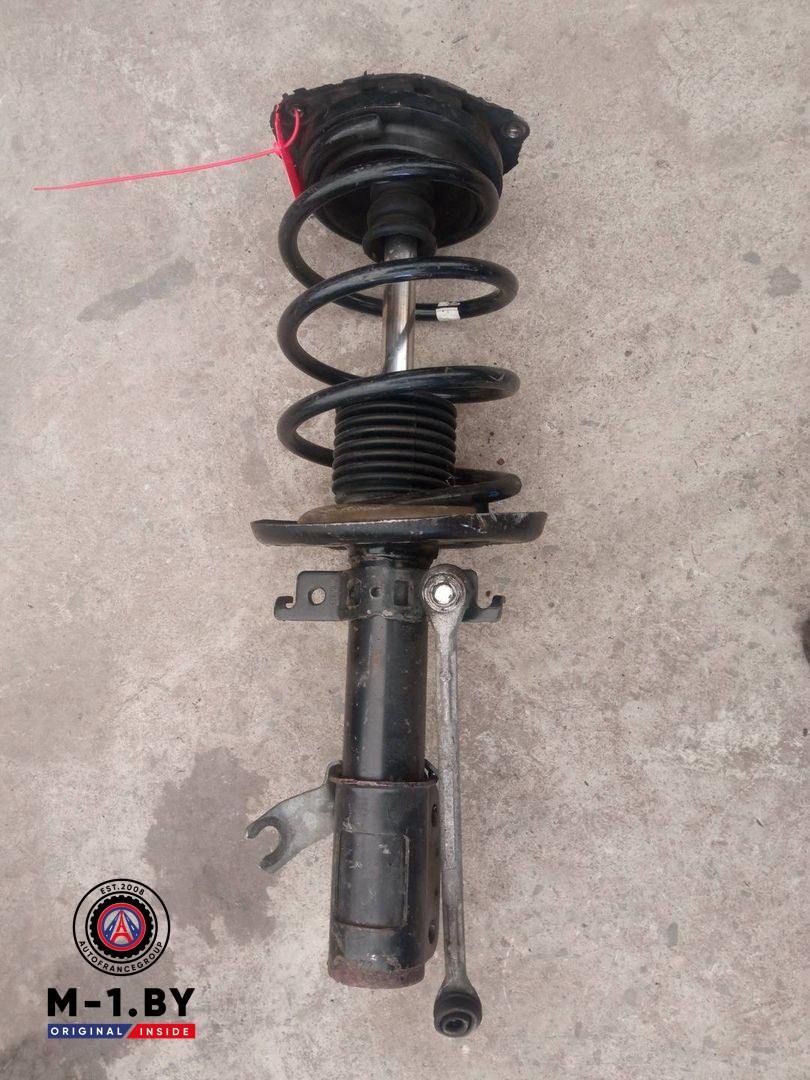 стойка передняя правая Renault Megane 3 поколение (2008 - 2014), 540340002R