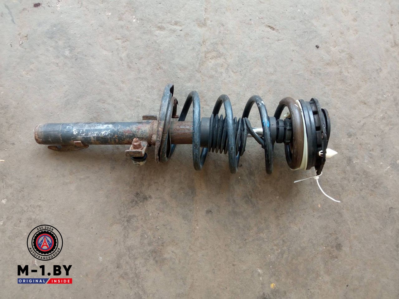 стойка передняя левая Renault Scenic 2 поколение (2003 - 2006), 8200222463