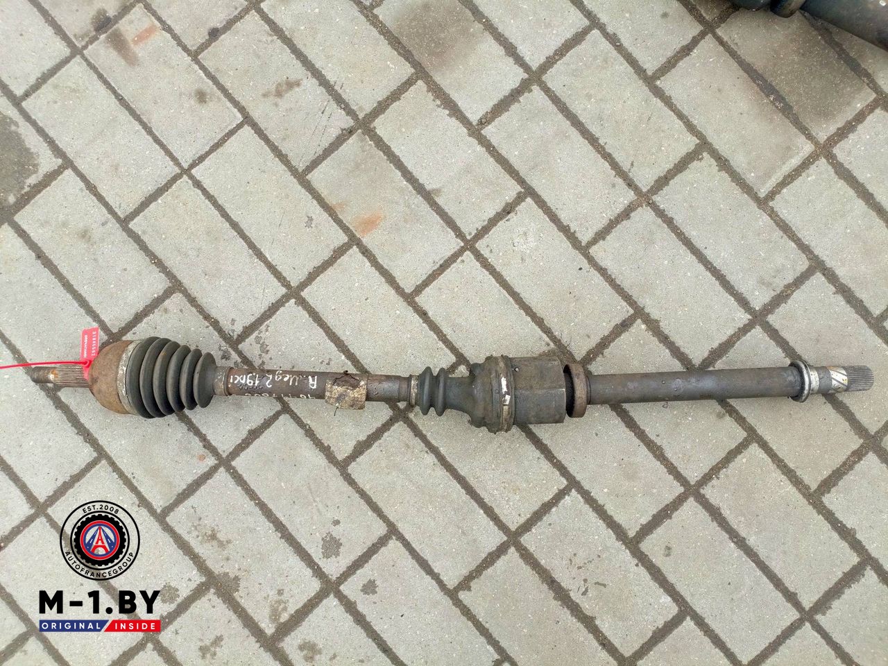 полуось передняя правая (приводной вал, ШРУС) Renault Megane 2 поколение (2002 - 2006), 1.9 л., дизель