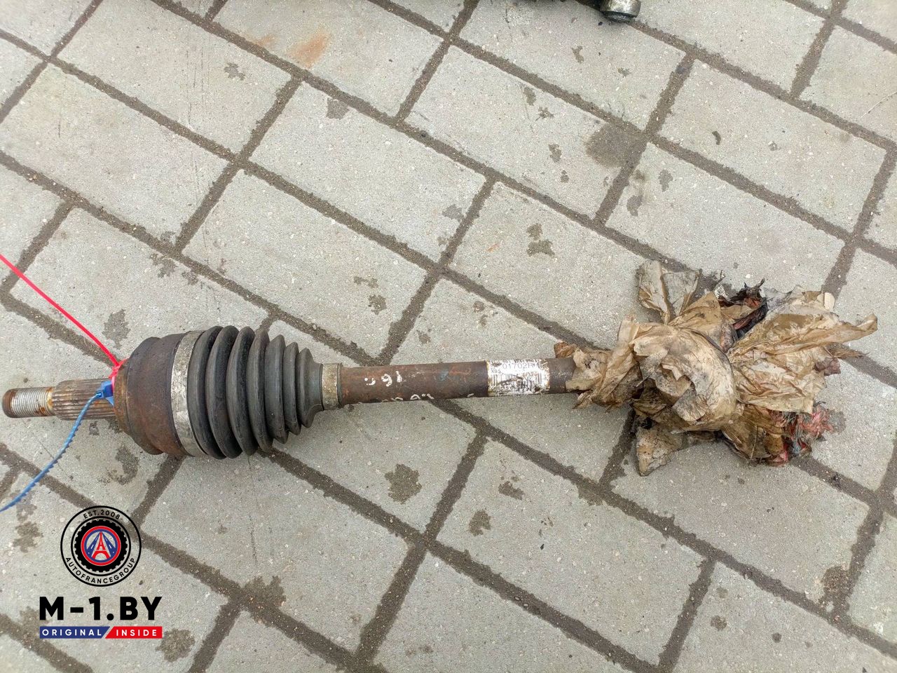 полуось передняя правая (приводной вал, ШРУС) Renault Scenic 3 поколение [2-й рестайлинг] (2013 - 2016), 1.6 л., дизель, 391001702R