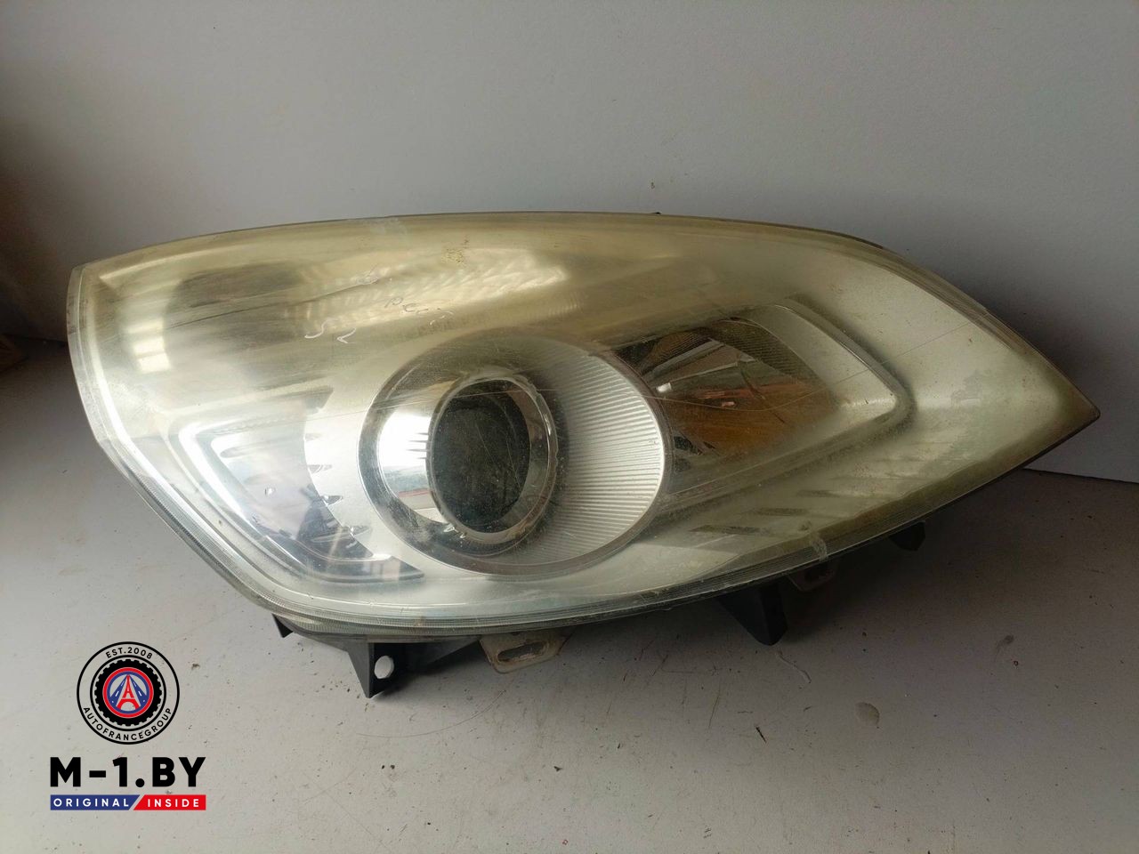 фара правая Renault Scenic 2 поколение [рестайлинг] (2006 - 2010)
