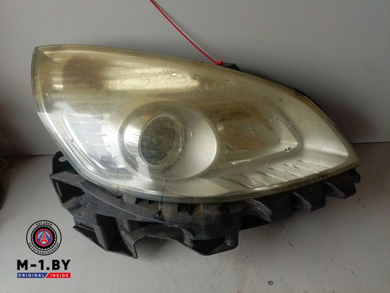 фара правая Renault Scenic 2 поколение [рестайлинг] (2006 - 2010)