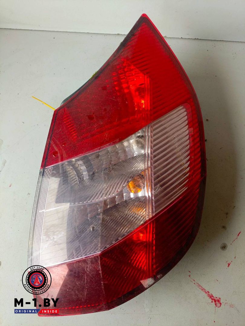 фонарь задний правый Renault Scenic 2 поколение (2003 - 2006)