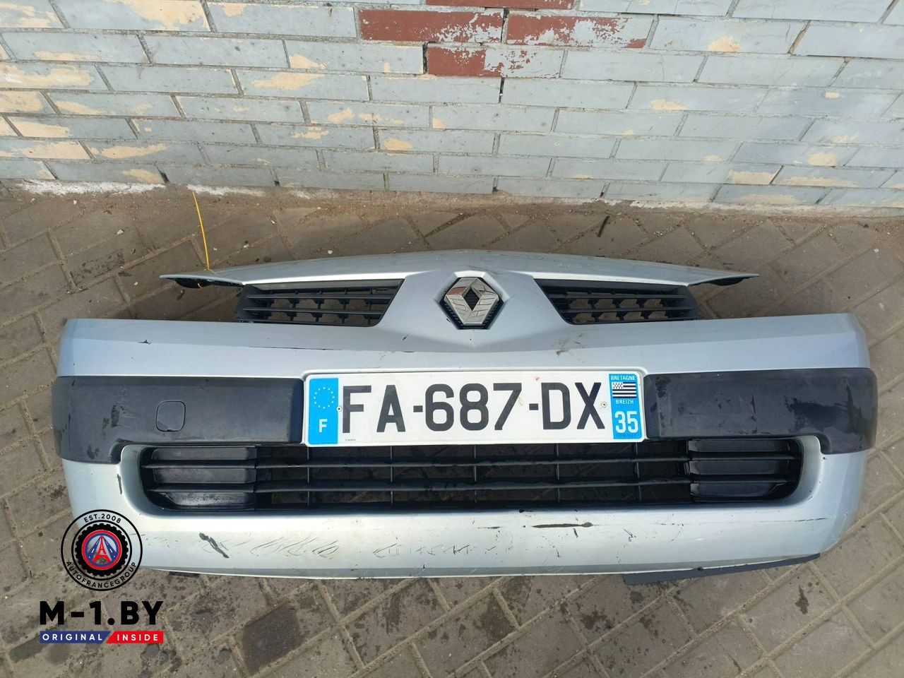 бампер передний Renault Megane 2 поколение (2002 - 2006)