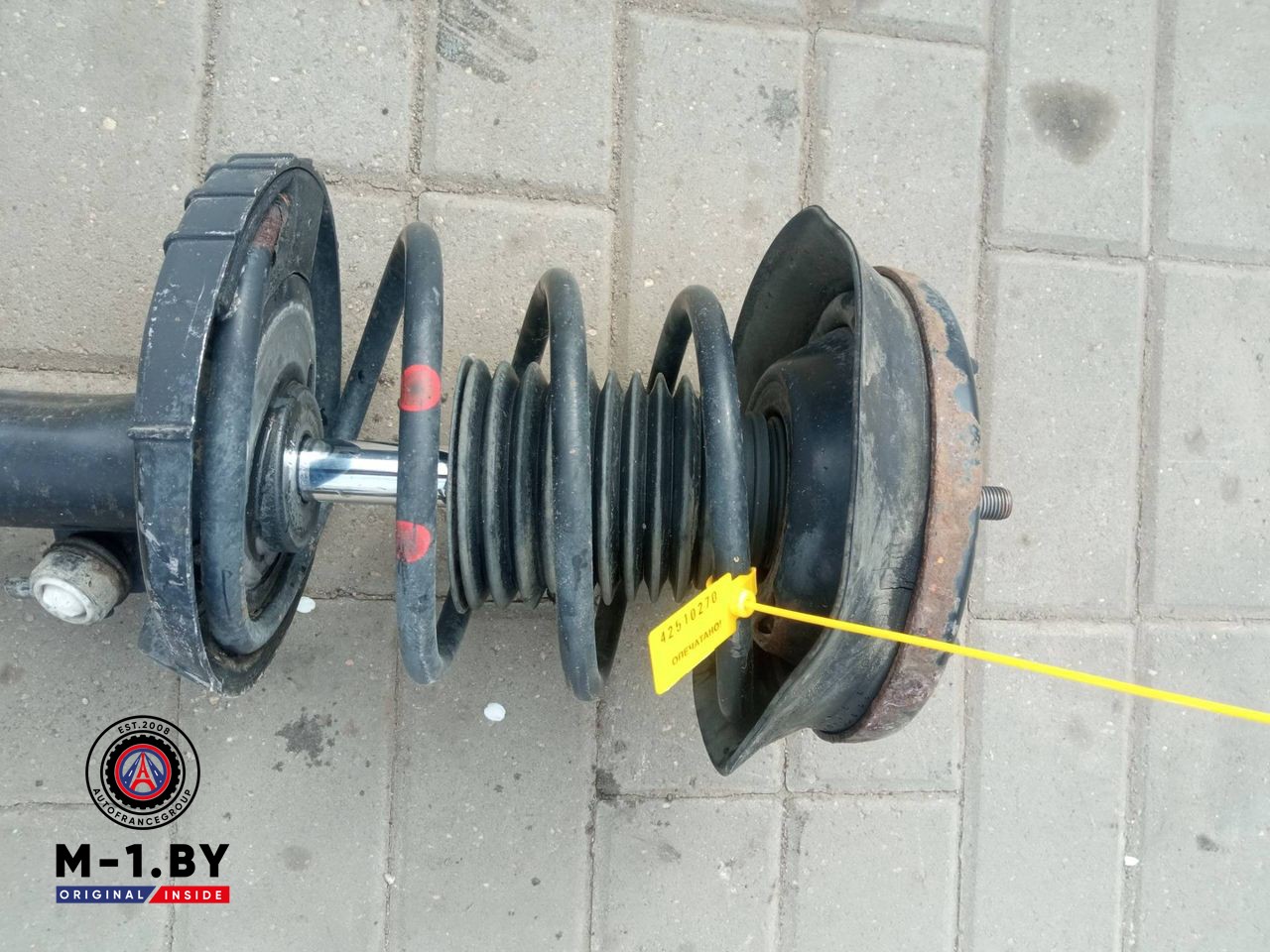 стойка передняя правая Mercedes-Benz C-Класс W203/S203/CL203 (2000 - 2004), 2.2 л., дизель, A2033201630