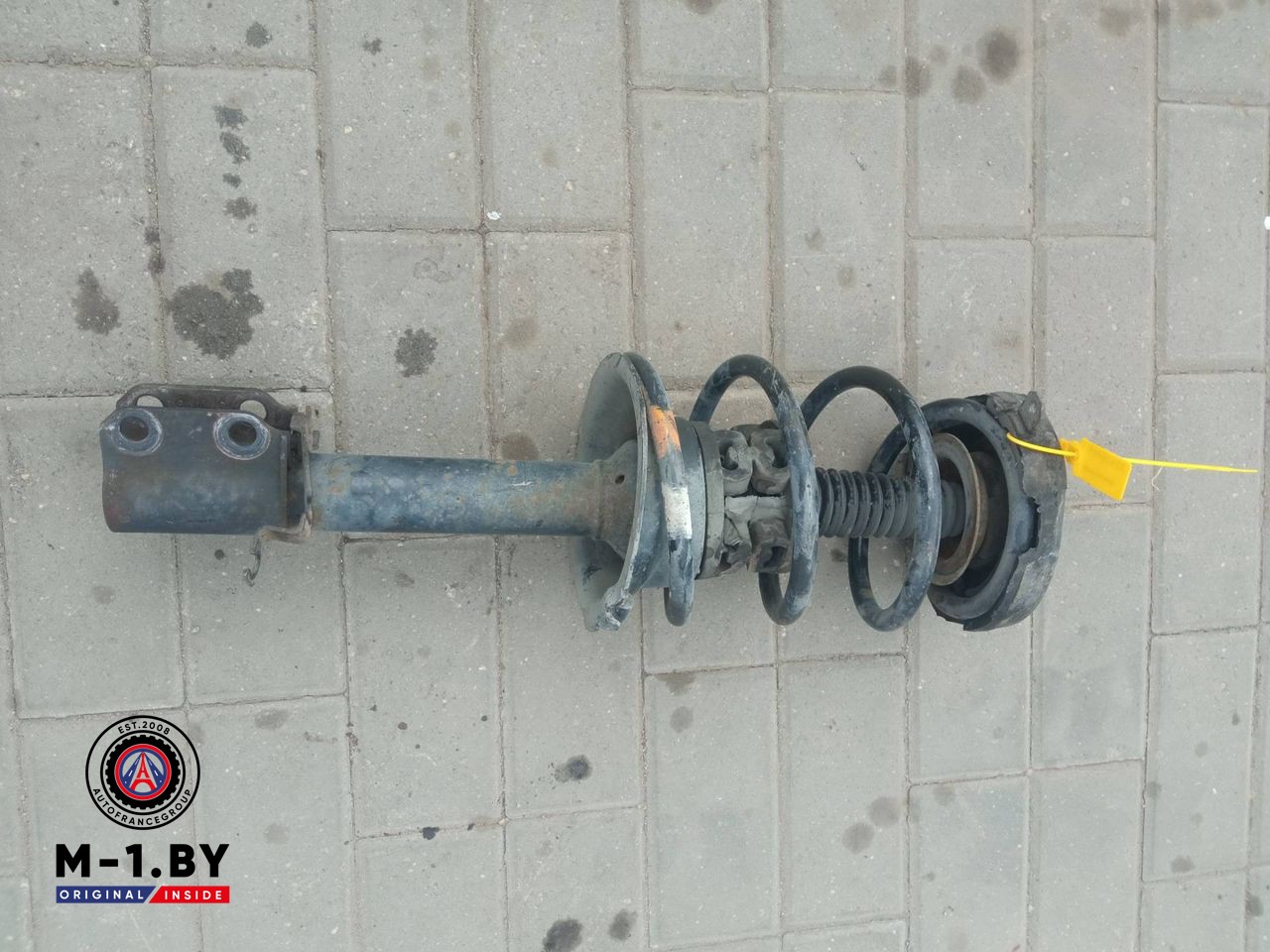 стойка передняя левая Renault Scenic 1 поколение (1996 - 1999), 1.9 л., дизель
