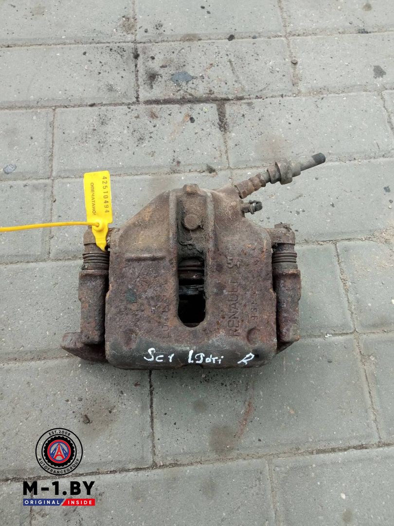 суппорт передний правый Renault Scenic 1 поколение (1996 - 1999), 1.9 л., дизель
