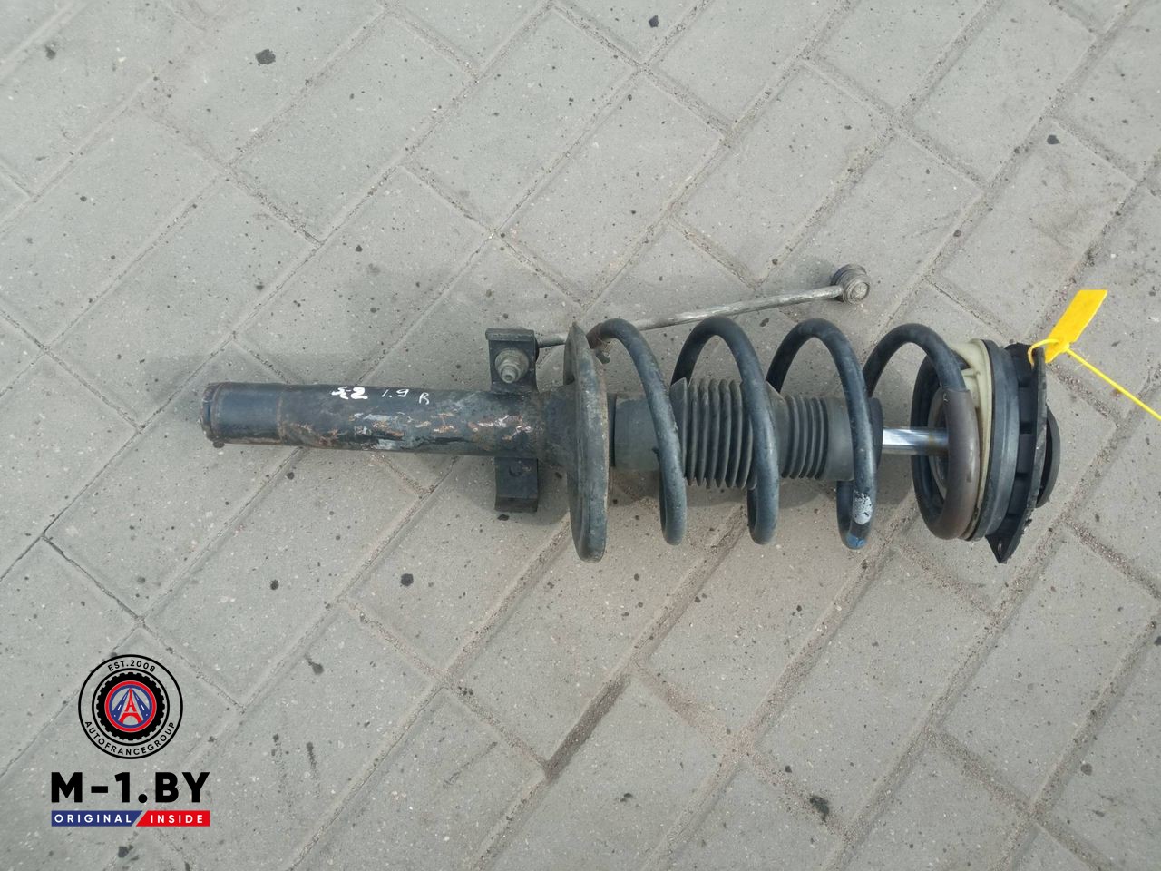 стойка передняя правая Renault Scenic 2 поколение (2003 - 2006), 1.9 л., дизель