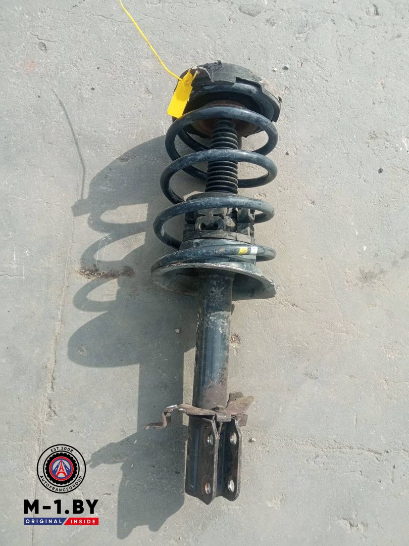 стойка передняя левая Renault Megane 1 поколение (1995 - 1999), 7700836264