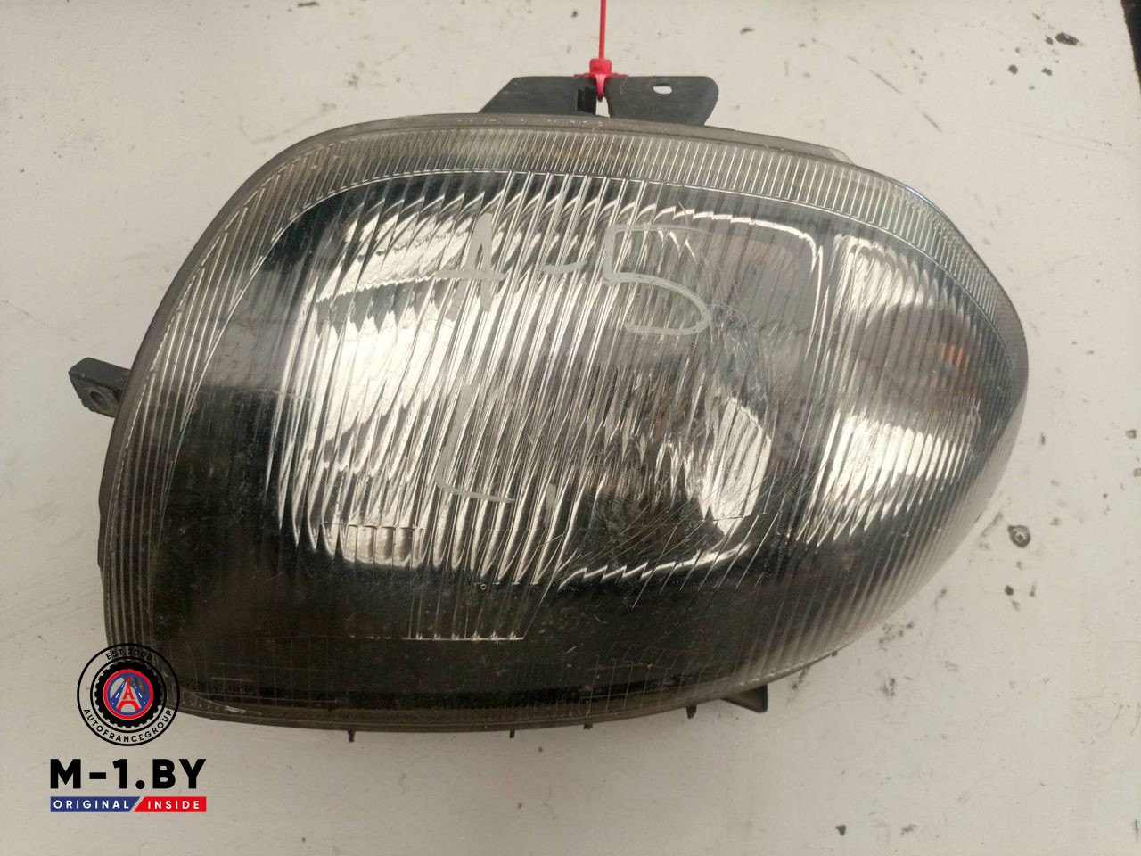 фара левая Renault Clio 2 поколение (1998 - 2002), 7701045995