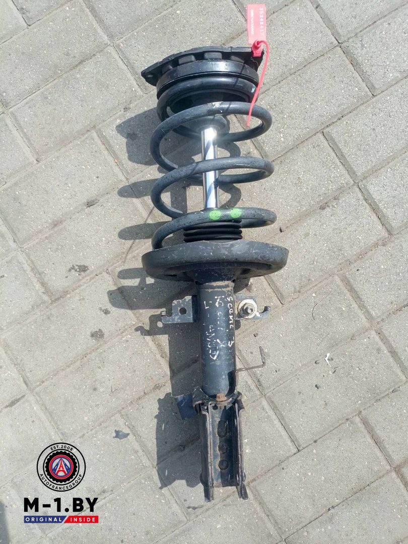 стойка передняя левая Renault Scenic 3 поколение (2009 - 2012), 1.6 л., дизель