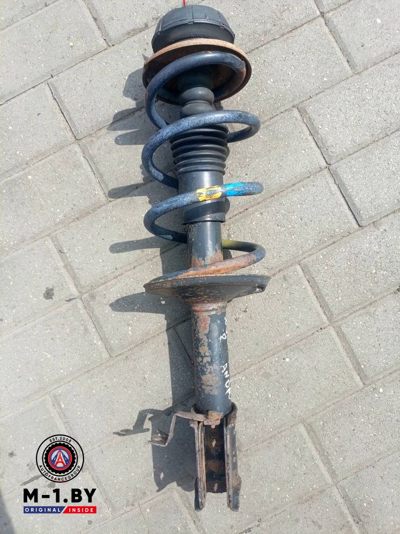 стойка передняя правая Renault Logan 1 поколение (2004 - 2009), 1.5 л., дизель