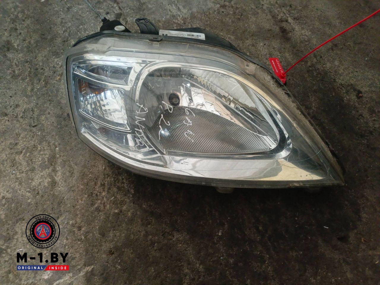 фара правая Renault Logan 1 поколение (2004 - 2009), 8200744754