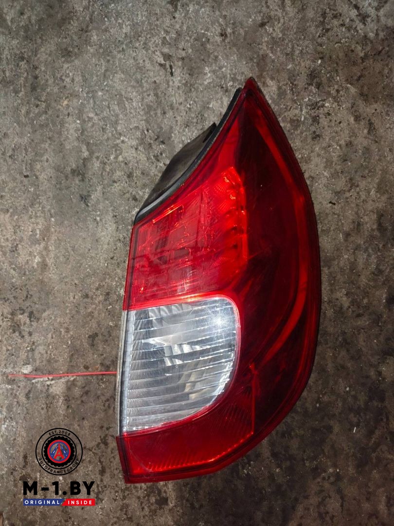 фонарь задний правый Renault Scenic 2 поколение [рестайлинг] (2006 - 2010), 8200474327B