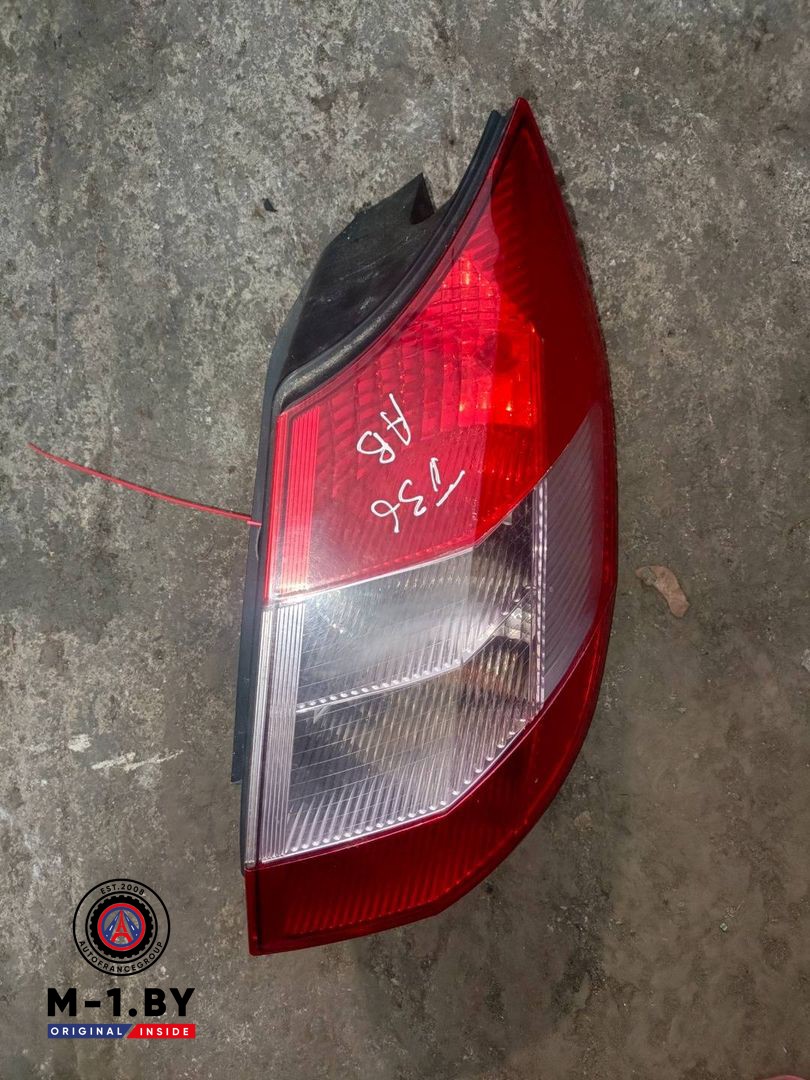 фонарь задний правый Renault Scenic 2 поколение (2003 - 2006)