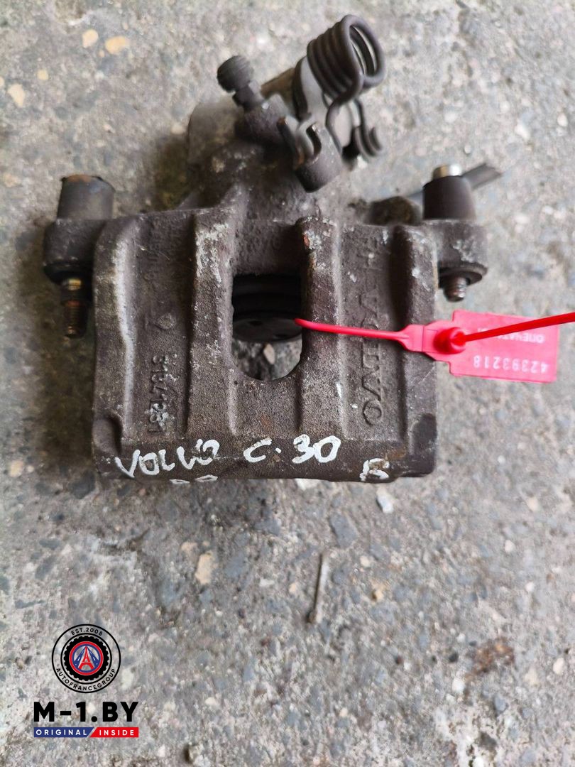 суппорт задний правый Volvo V40 2 поколение (2012 - 2016), 31341231