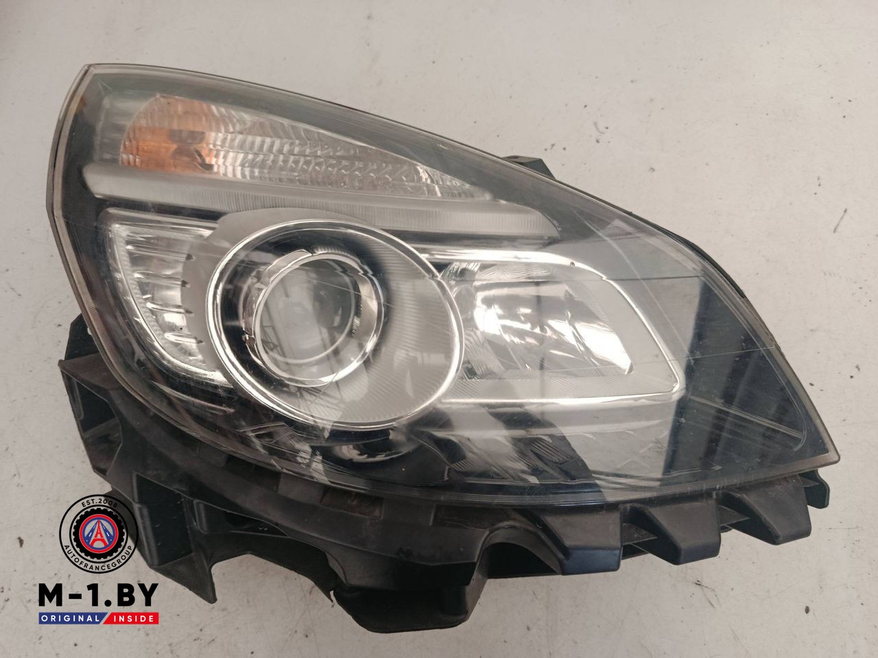 фара правая Renault Scenic 2 поколение [рестайлинг] (2006 - 2010), 7700115078