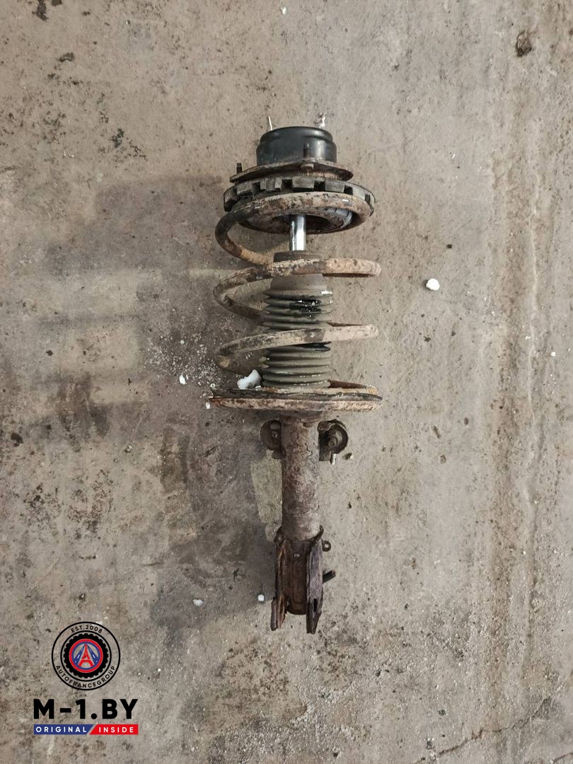 стойка передняя левая Chrysler Voyager 3 поколение (1995 - 2001), 2.5 л., дизель