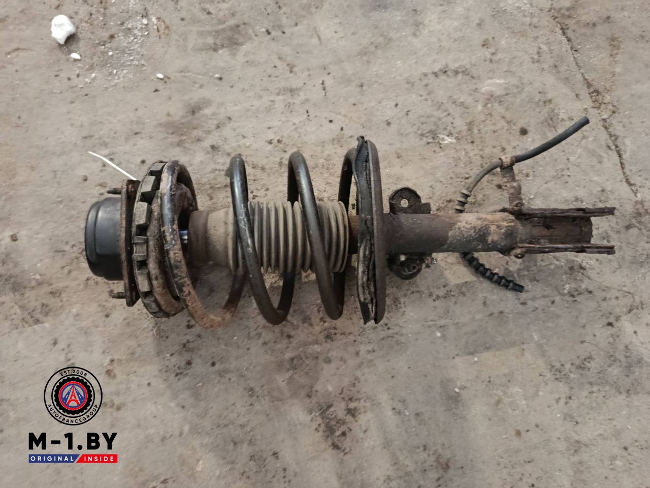 стойка передняя правая Chrysler Voyager 3 поколение (1995 - 2001), 2.5 л., дизель