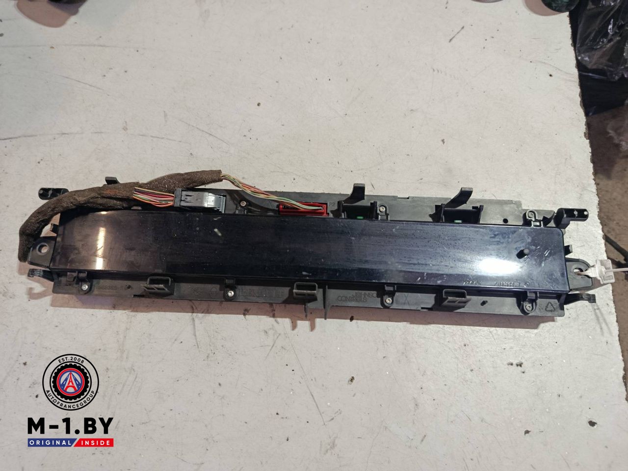 щиток приборов (приборная панель) Renault Scenic 2 поколение (2003 - 2006), P8200704464A